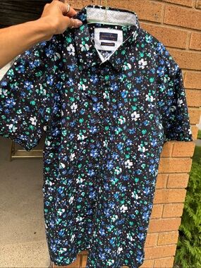 Men’s Black, Blue White & Teal Green Floral Short-Sleeve Button-Up Shirt - Sz XL